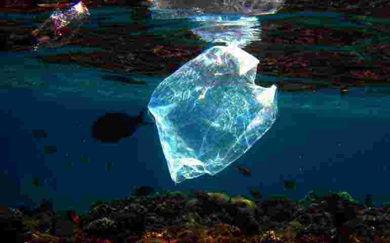 How much plastic does the ocean contain?
