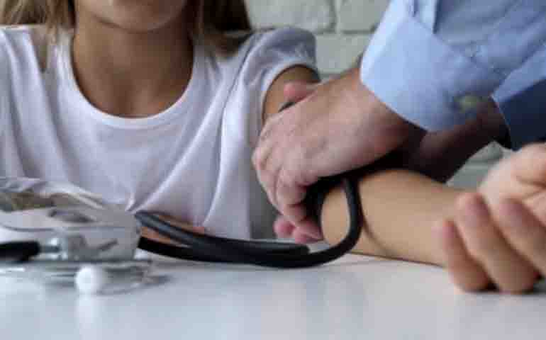 How to choose blood pressure monitor